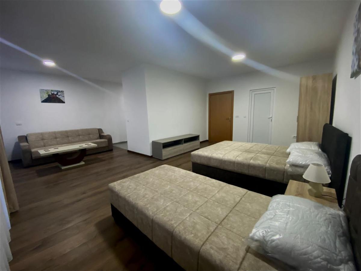 Vila Centar Mb Bed & Breakfast Sjenica Dış mekan fotoğraf