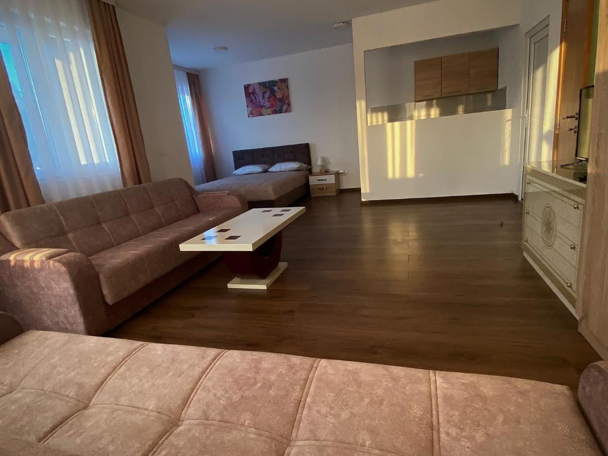 Vila Centar Mb Bed & Breakfast Sjenica Dış mekan fotoğraf