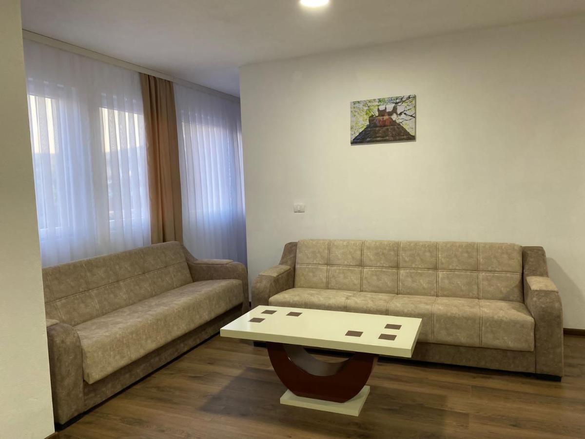 Vila Centar Mb Bed & Breakfast Sjenica Dış mekan fotoğraf