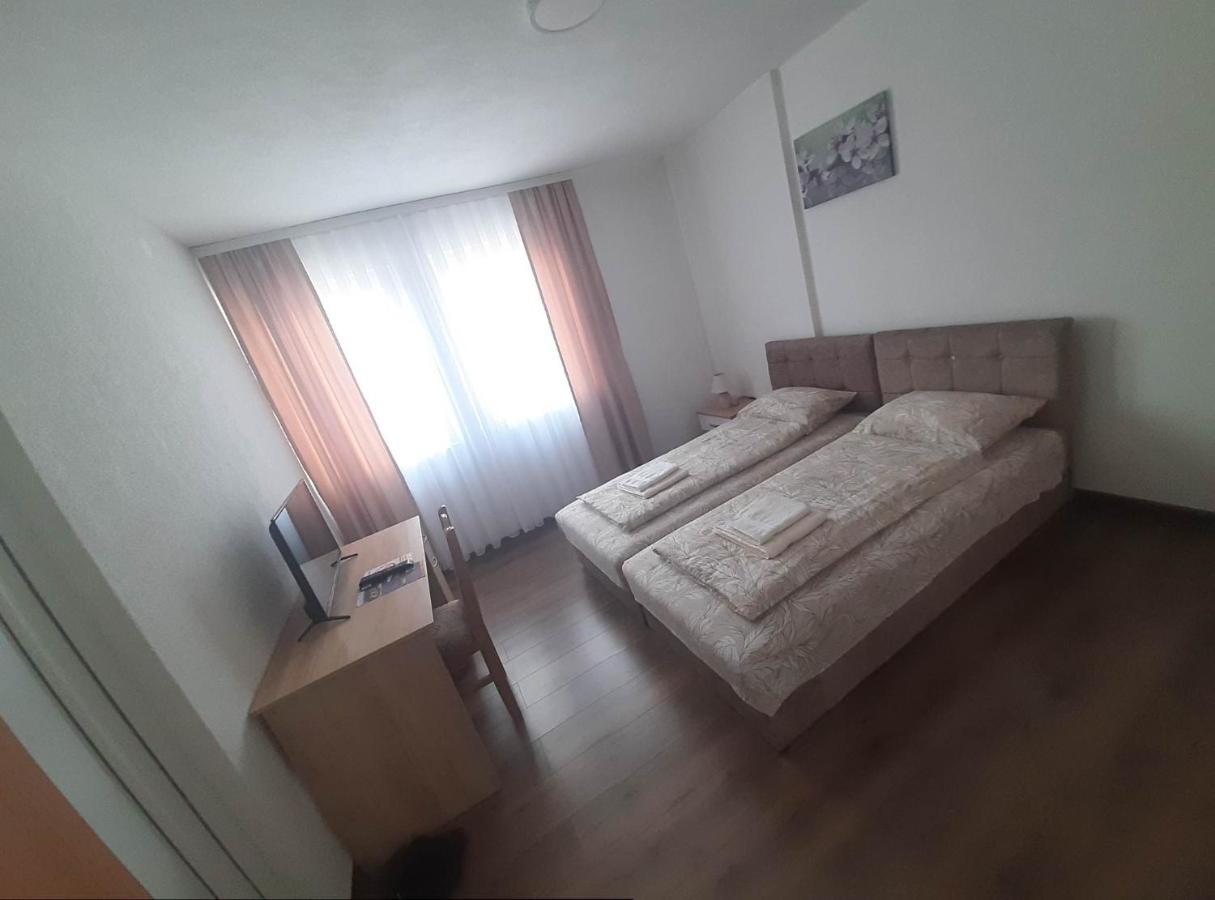 Vila Centar Mb Bed & Breakfast Sjenica Dış mekan fotoğraf